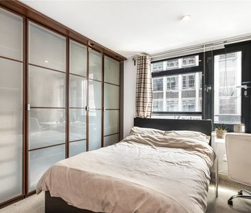 City Road, London, EC1Y 2AN - Photo 1