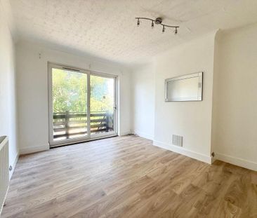 2 bedroom maisonette to rent - Photo 2