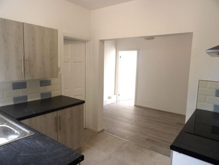 1 bedroom ground floor flat to rent - Photo 4