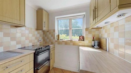 Thurlow Close, Highams, E4 - Photo 4