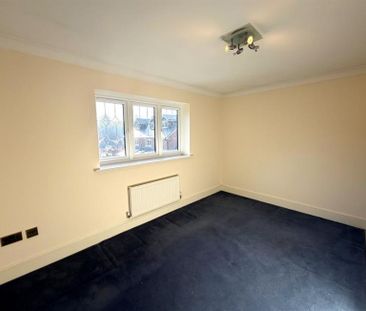 5 Bedroom Detached To Let - Photo 6
