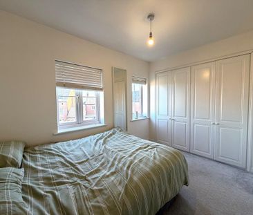 2 bedroom semi-detached house to rent - Photo 6