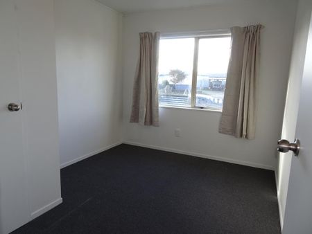 Holmes Place, Flaxmere - Photo 3