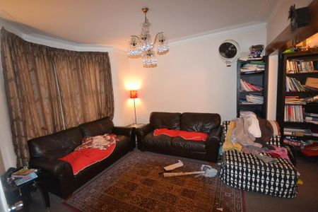 3 bedroom terraced house to rent - Photo 2