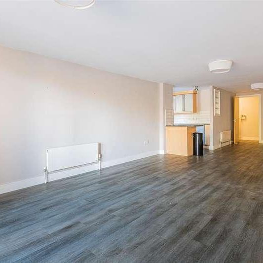 Fitzhammon Embankment, Riverside, Cardiff, CF11 - Photo 1