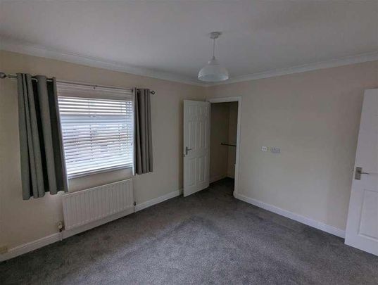 Waterside, Ripon, HG4 - Photo 1