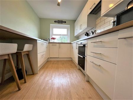 2 bedroom apartment - Photo 3