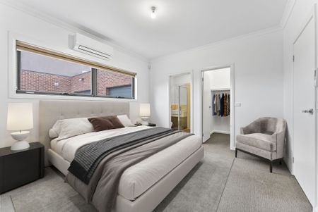 Modern Lavish Living - Photo 3