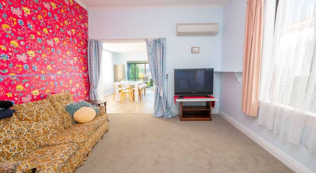 3 Bedroom Home in Maryhill - Photo 1