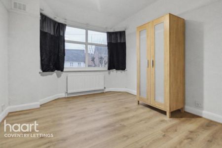 3 bedroom end of terrace house to rent - Photo 2