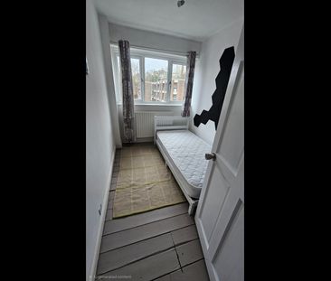 3 Bed Terraced House, Linstead Way, SW18 - Photo 6