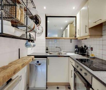 Lownes Courtyard, Hither Green, SE13 - Photo 1