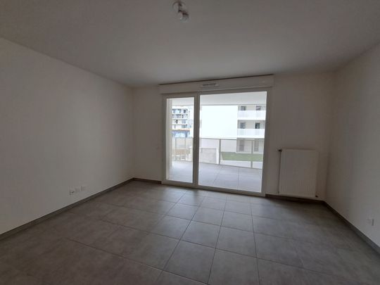 Location Appartement 2 pièces 48m² THONON LES BAINS 74200 - Photo 1