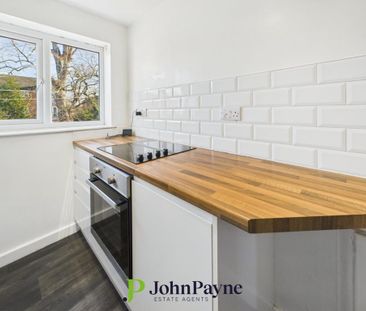 2 bedroom maisonette to rent - Photo 3