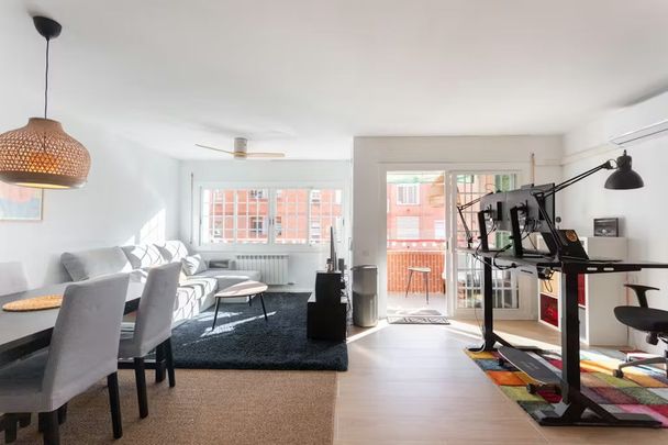 Carrer de la Mare de Déu del Carme, Sant Adrià de Besòs, Catalonia 08930 - Foto 1