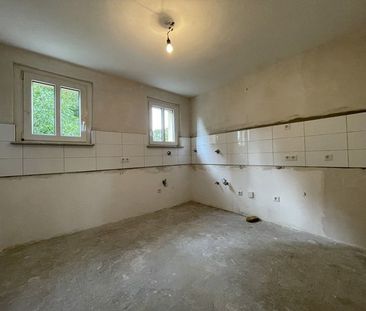 Endlich Zuhause: günstig geschnittene 3,5-Zimmer-Wohnung (WBS) - Photo 4