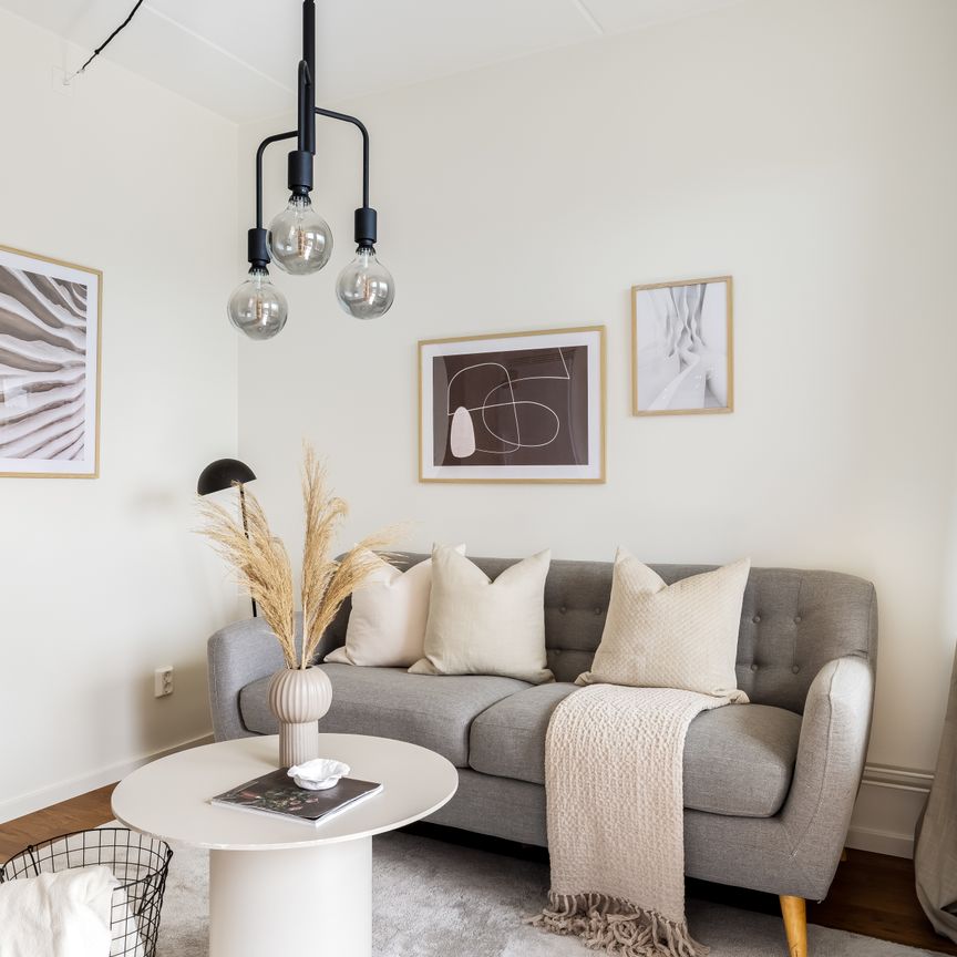 Hägerneholmsvägen, Täby - Photo 1