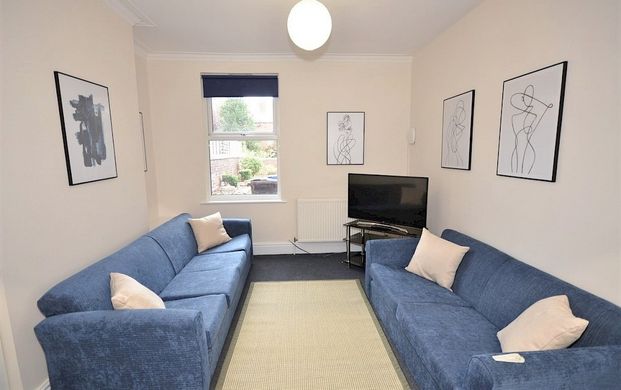 12, Thompson Road, Ecclesall, Sheffield S11 8RB - Photo 1