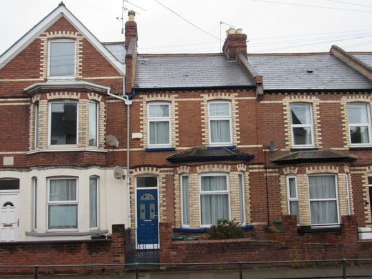 3 bed House - To Let - Photo 1