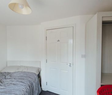 5 bedroom house to rent - Photo 4
