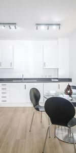 1 bedroom flat to rent - Photo 4