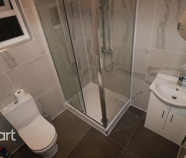 1 bedroom in a house share to rent - Photo 5