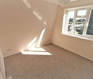 Stapleford Tawney, RM4 - Photo 5