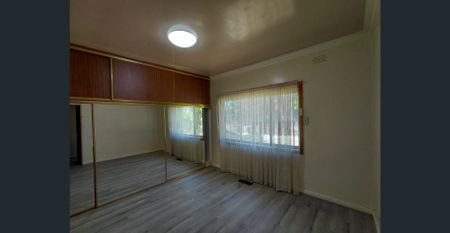 THREE BEDROOM HOUSE - Photo 5