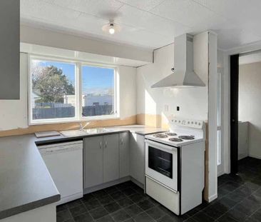 KELVIN GROVE - 3 bedrooms - Photo 5