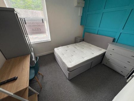 3 bedroom maisonette to rent - Photo 2