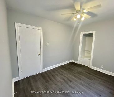 Detached Home For Lease | X8155044 - Photo 3