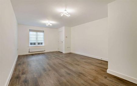 3 bedroom end of terrace house to rent - Photo 3