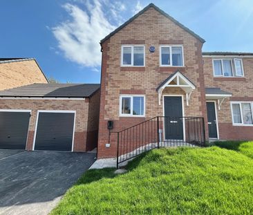 3 bedroom semi-detached house to rent - Photo 6
