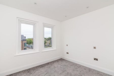 3 bedroom apartment to rent - Photo 2