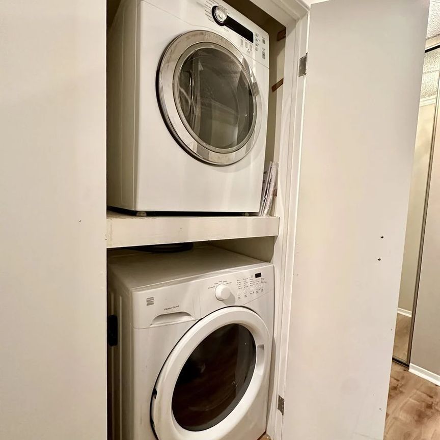 For Lease - 280 Brittany Drive Unit# 306, Manor Park - Cardinal Glen and Area, Ontario - Photo 1