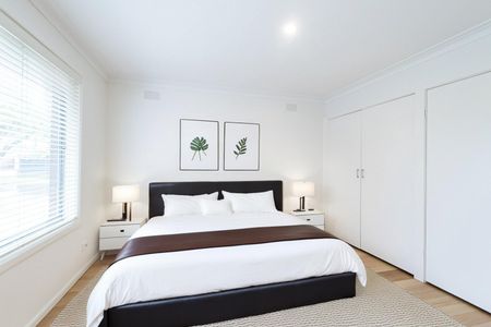 STUNNING RENOVATED TWO BEDROOM HOME IN PRIME MENTONE LOCATION - UNFURNISHED - Photo 3