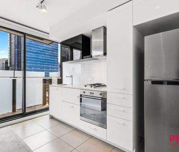 Partially furnished apartment in a coveted location - Photo 5