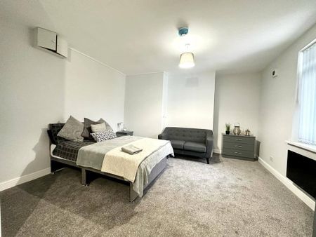 4 bedroom house share to rent - Photo 4