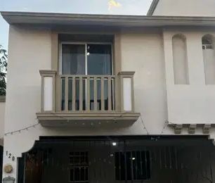 Casa de 196 m² con 3 recámaras en renta en Cerradas de Cumbres en M... - Photo 1