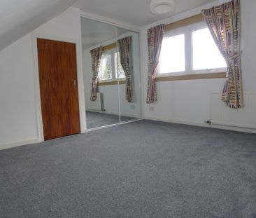 Property to let in Dundee - Photo 2