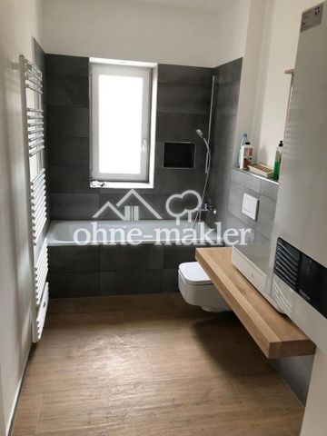 Eleganter Altbau: 3-Zimmer-Wohnung mit 3 m Decken, Echtholzdielen & Südbalkon - Photo 5