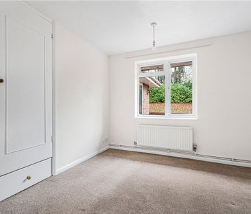 A detached bungalow on a sloping site in Wendover, Buckinghamshire.... - Photo 6