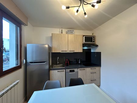 Location Appartement 1 pièce 25m² - Photo 4