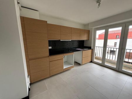 Location Appartement 4 pièces 112m² TOULOUSE 31500 - Photo 5