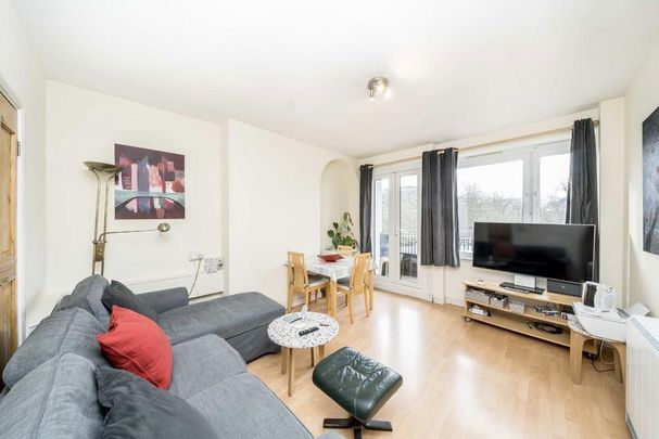 1 bedroom flat to rent - Photo 1