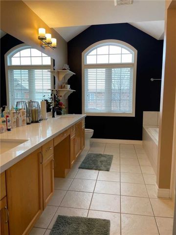 For Lease - 2323 Orchard Road, Burlington, Ontario - Photo 5