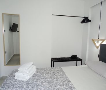 APARTMENT 48 SQ.M. FURNISHED RENOVATED AND IN A CENTRAL POINT IN LO... - Photo 5