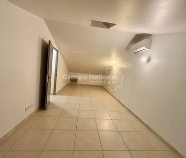 Appartement T4 de 101m2, à Jonquières Saint Vincent, - Photo 3