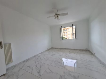 Location Appartement 3 pièces 52m² MENTON 06500 - Photo 2