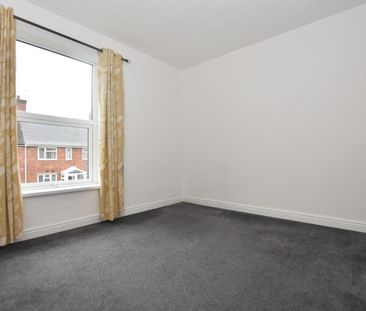 2 bedroom House To Let - Photo 1
